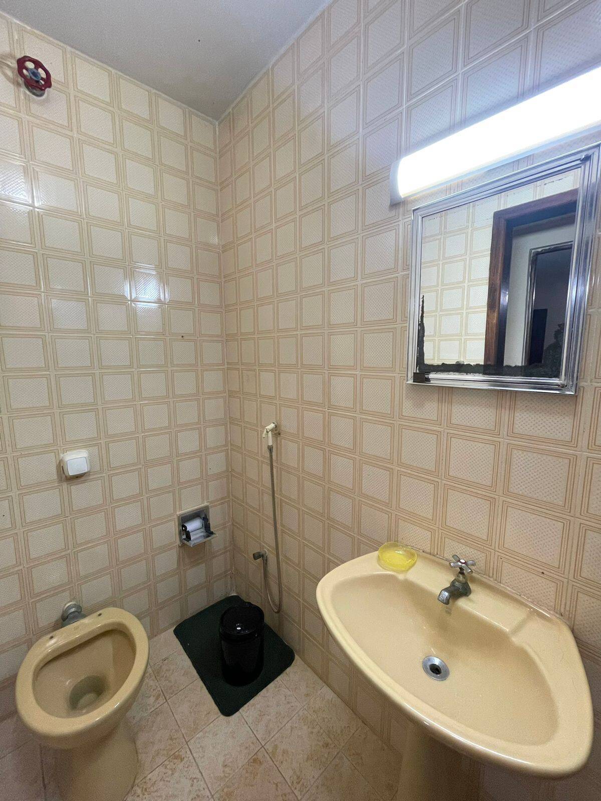 Casa à venda com 2 quartos, 360m² - Foto 10