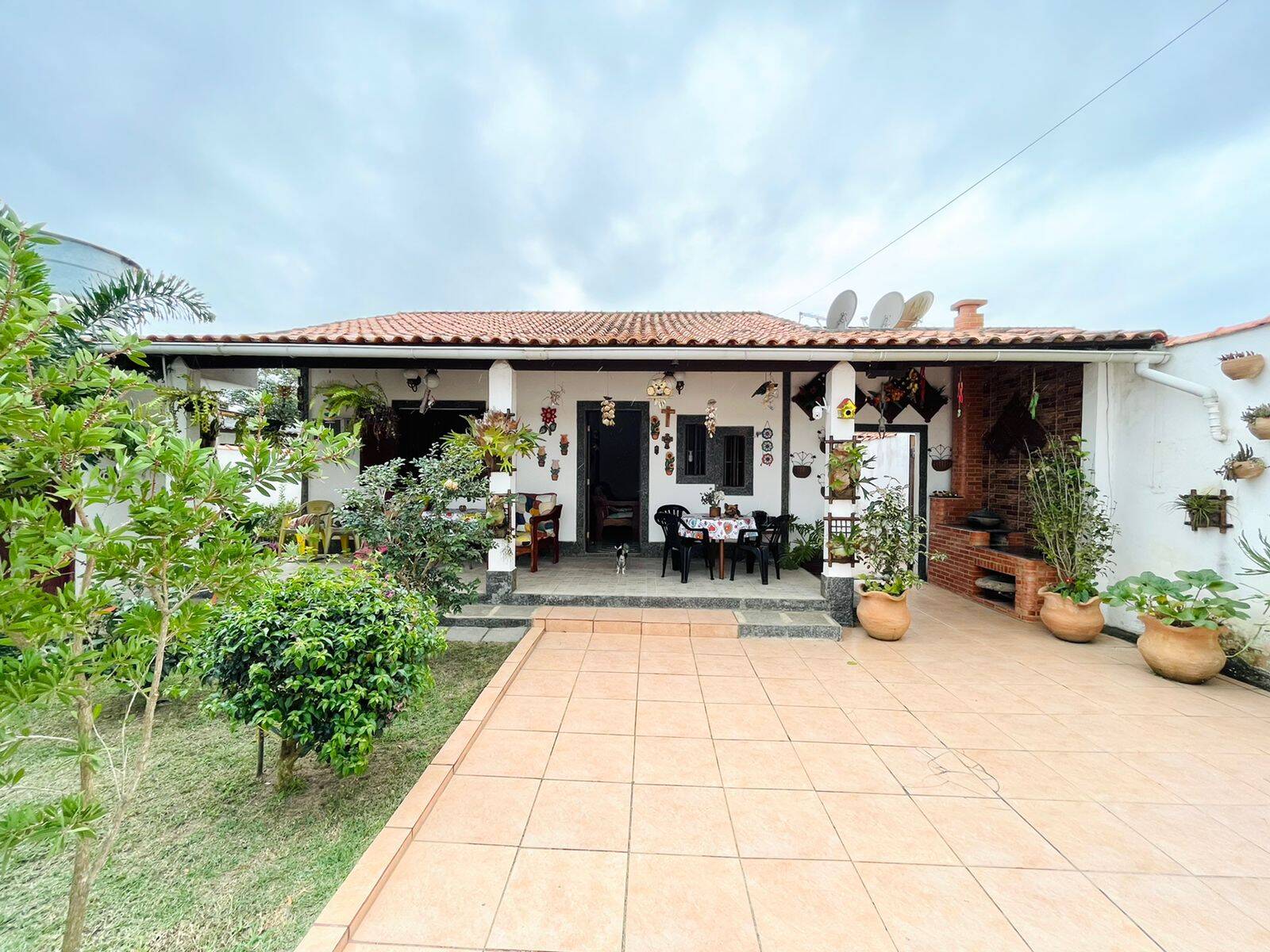 Casa à venda com 3 quartos, 360m² - Foto 2