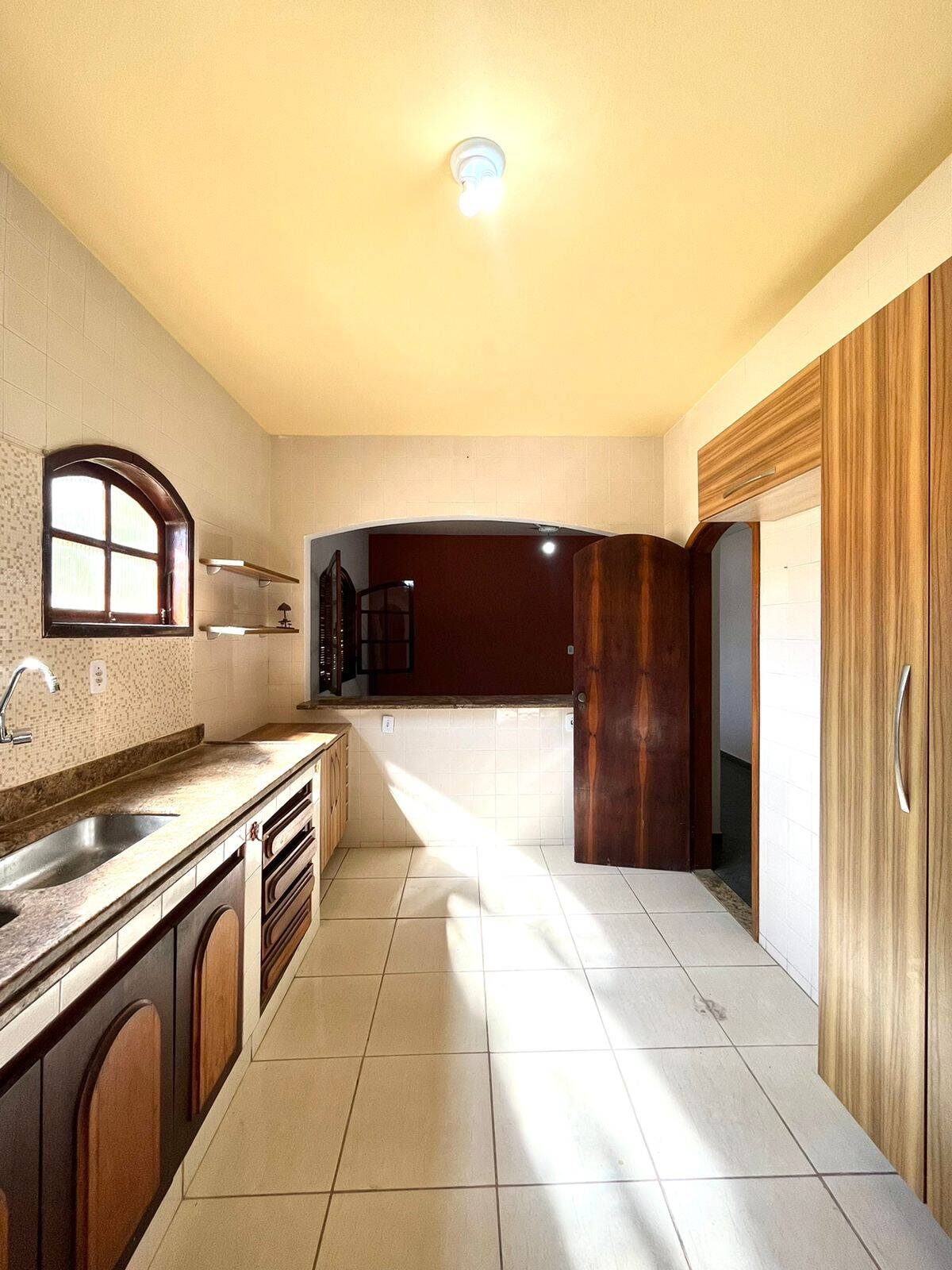 Casa à venda com 3 quartos, 208m² - Foto 8