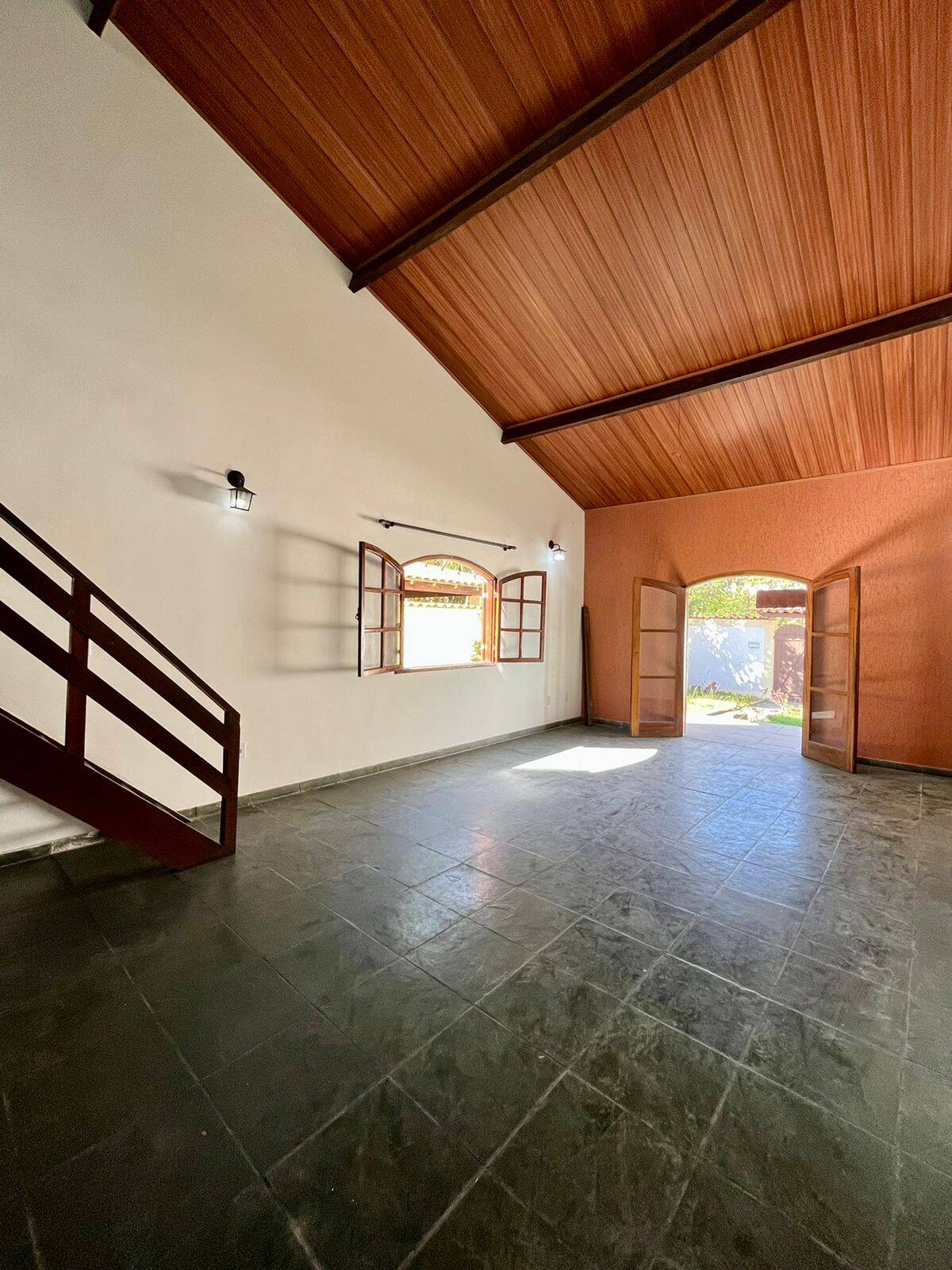 Casa à venda com 3 quartos, 208m² - Foto 5